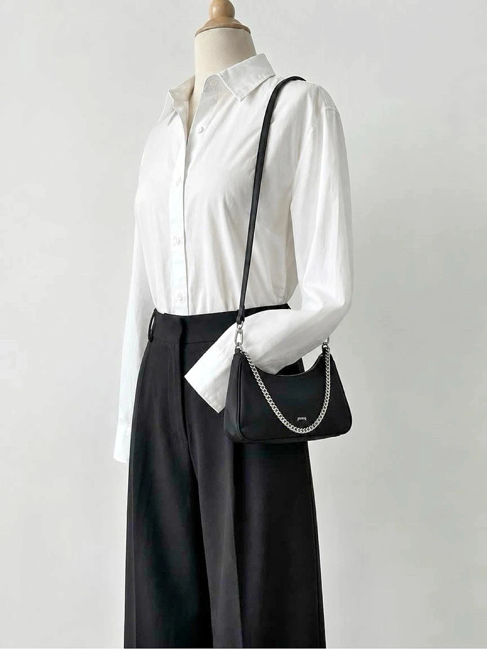 juun.j Black Nylon Chain Shoulder Bag